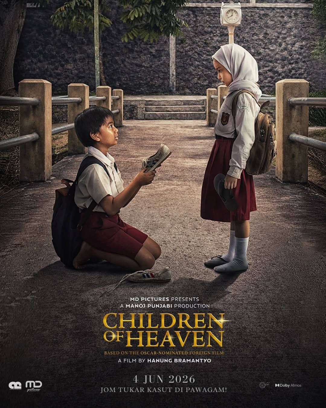 A little girl who lives in Surabaya's suburb. Hilarious experience in a girl's mind and tells us how complicated being a child.